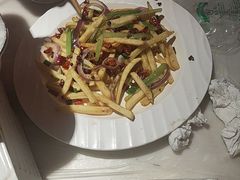 -老街烧烤大排档·地道湖北菜·龙虾馆(汉口火车站店)