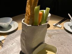 -穹六人间 people 6(岳阳路店)