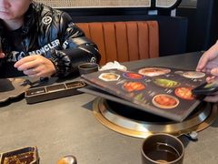 -铭牛烧肉·和牛海鲜自助(高新月牙湖店)
