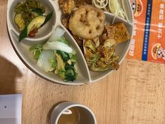 -素满香·全民食养自助(长宁龙之梦店)