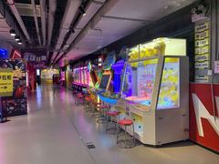 -嗨翻Hi-Fun竞技主题乐园·蹦床亲子生日轰趴(国光1937店)