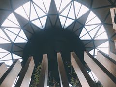 -上海滴水湖皇冠假日酒店