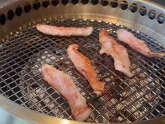 -铭牛烧肉·和牛海鲜自助(高新月牙湖店)