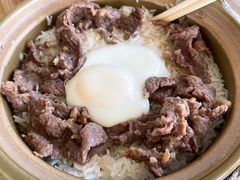 窝蛋牛肉煲仔饭-崖口煲仔饭