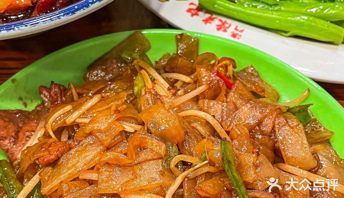 春天滋补药膳鸡，我选好他家啦~~