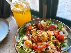 虾仁牛油果沙拉-RAC BAR(安福路店)