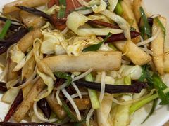 炒饵块粑-小云凤热汤丝娃娃