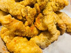-爆炸头阿姨小四川正宗川味小吃(无任何分店)
