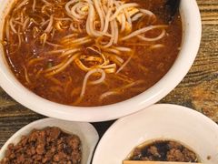 -金家小金碗云南过桥米线