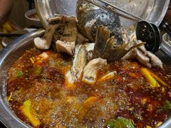 -肖肖酸萝卜鱼火锅(总店)