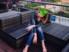 -UNI UNI(环亚凯瑟琳店)