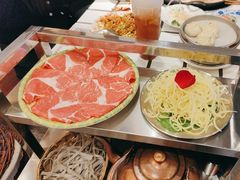 -朱光玉火锅馆·太原旗舰(钟楼街店)