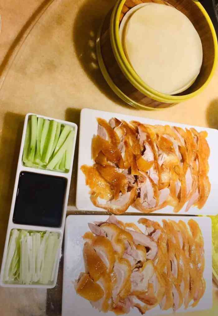 上谷厨院-"隔一段时间就会想吃烤鸭,味道不错,可以要.