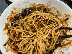 -桃园中华料理炸酱面(燕儿岛路店)