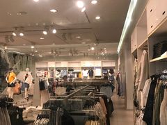 -H&M(鹏欣水游城店)