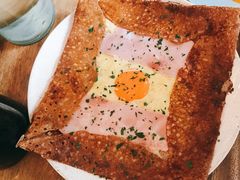 鸡蛋蘑菇熏肉荞麦可丽饼-RAC BAR(安福路店)