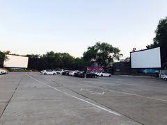 -枫花园汽车电影院(朝阳公园店)