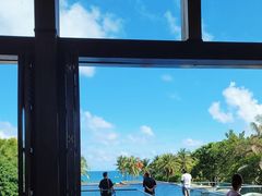 -亚龙湾喜来登·美景台大堂吧