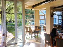 餐饮-月亮河温泉度假酒店