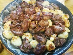 -老东镇啤酒屋海鲜加工·蒸汽海鲜·海鲜烧烤(台东店)