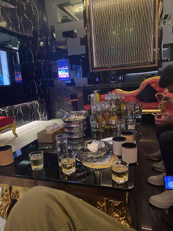 朗庭量贩ktv-"比较实惠,享受五星级的服务,太棒了哦."-大众点评移动版