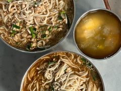 -正宗杨记普洱酸醋米线(总店)