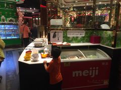 -四海一家自助餐(益田假日广场店)