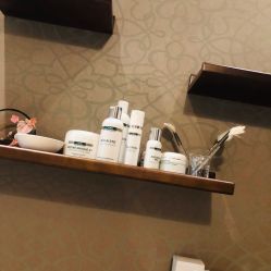 -JNK皮肤管理中心