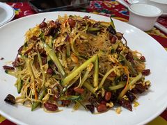 -九妹农家大铁锅东北菜(江湾店)