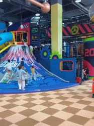 -欧酷世界动力星球(王府井奥莱UP TOWN店)