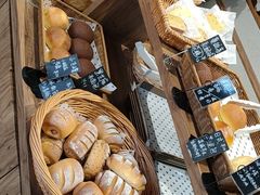 -沁屋面包店(人民东路店)
