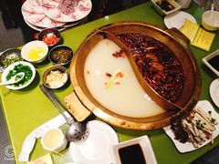 -颜氏双江清水鱼一养身火锅(磁器口店)