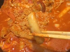 -三清洞摩西韩式年糕火锅(威高广场店)