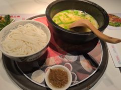 -妈妈故事米线(市府恒隆店)