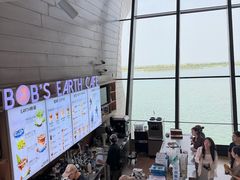 -抱抱地球咖啡馆(国家海洋博物馆店)