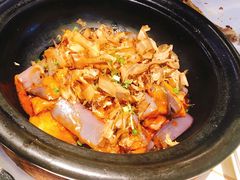 -阿瓦山寨·湘菜现炒·剁椒鱼头王(咸阳总店)