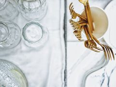 -UNI UNI(环亚凯瑟琳店)