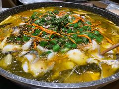 -山城外·非遗酸菜鱼(新都汇融店)