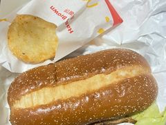 -麦当劳(龙洞店)