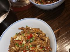 -廖师傅大蒜炒腊肉(袁家岭店)