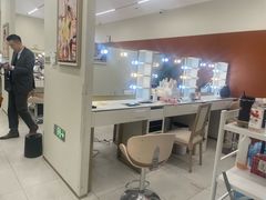 -HIMO海马体照相馆(上海华润CP静安店)