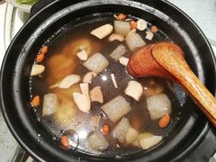 松茸菌鸡汤-青年公社烤鸭(青年路店)