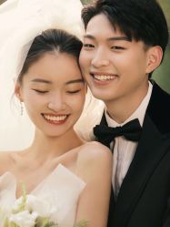 -雨墨婚纱摄影工作室