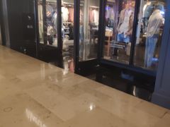 -Abercrombie&Fitch(德基广场店)