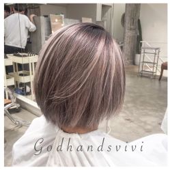 -God Hands发型设计复古会所