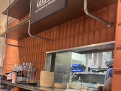 -必胜客(上海华谊新所店)