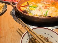 -洱火云南酸菜牛肉火锅(石景山当代商城店)