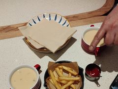 -必胜客(阿罗海店)