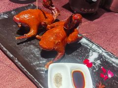 金牌红烧乳鸽-侨美·唐荔园·40年地道粤菜