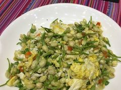 -香巴拉云南餐厅(华莱坞店)